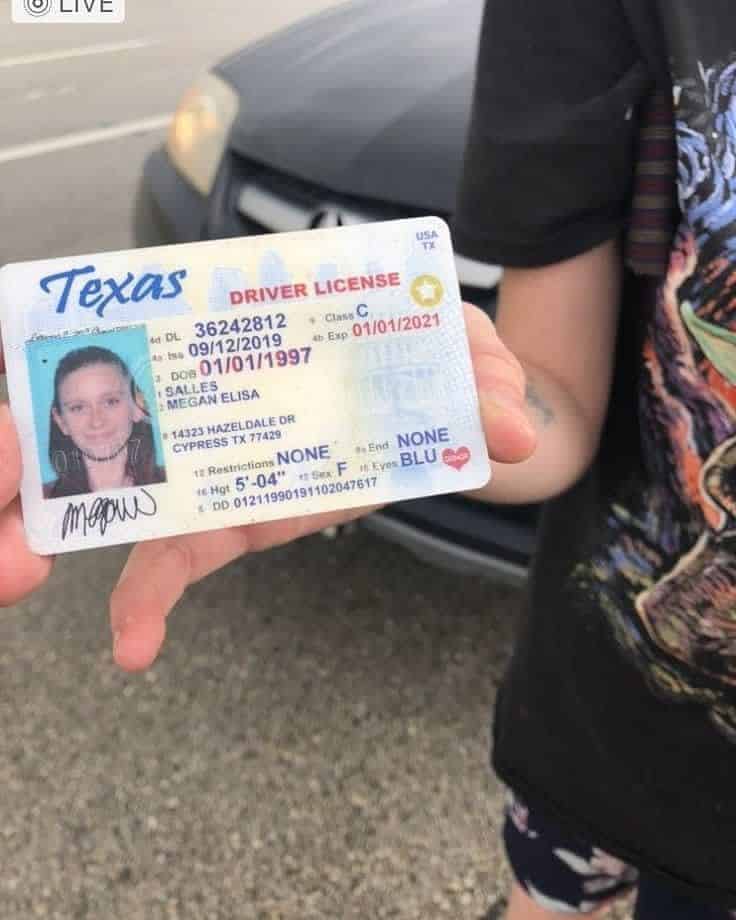 Buy Authentic-Looking Driving License Online